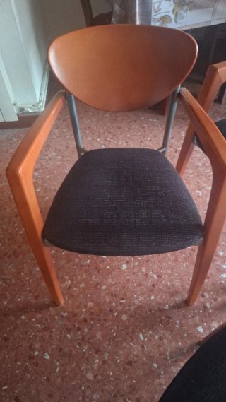 Lote 4 sedie da pranzo con braccioli imbottite NUOVE
