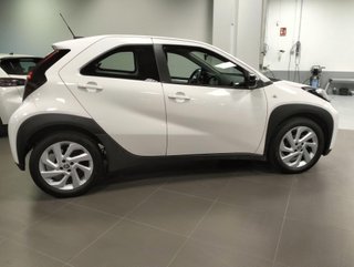 Toyota Aygo X Cross 1.0 VVT-I 72CV Play