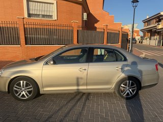 Volkswagen Jetta 2.0TDI 140cv