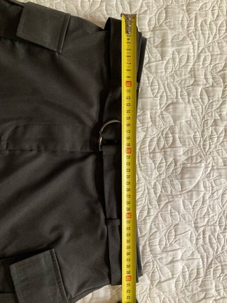 Falda cargo gris antracita con cinturón