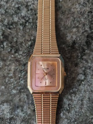 Reloj vintage chapado en oro