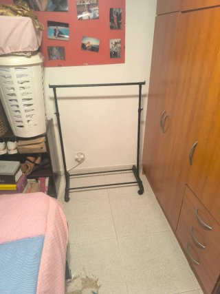 Se alquila habitación