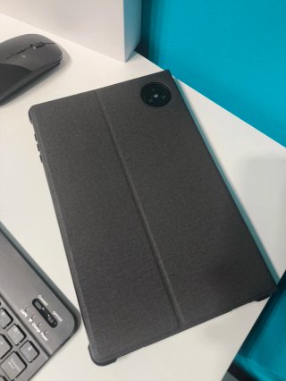 Tablet 10 Negra con Funda