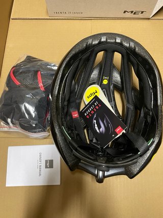 Casco MET Trenta 3K Carbon