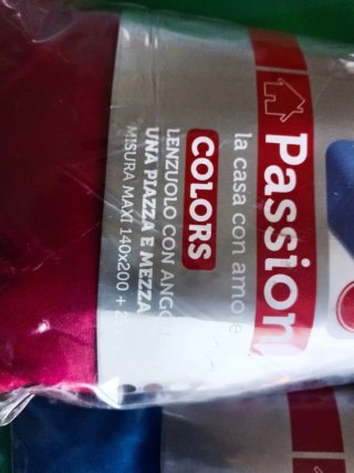 Lenzuola una piazza e mezza blu e rosse