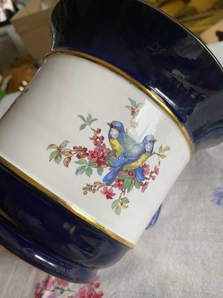 Macetero porcelana azul y oro pájaros