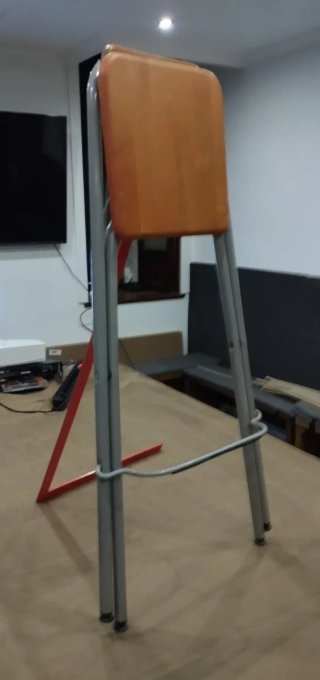 Taburete alto plegable madera y metal
