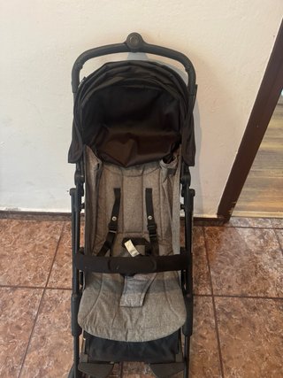 Silla de paseo ligera gris