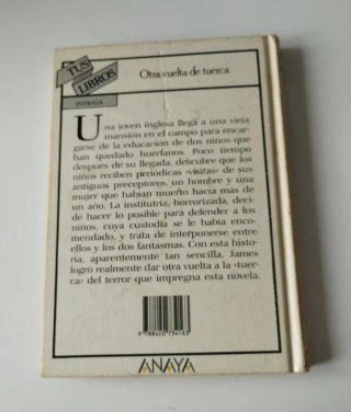 Otra Vuelta de Tuerca, de Henry James. Anaya.