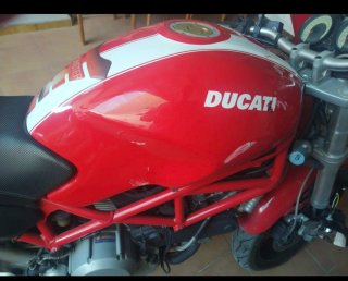 Ducati Monster S2R Roja y Blanca