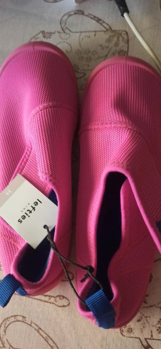 Zapatillas agua niña rosa Lefties