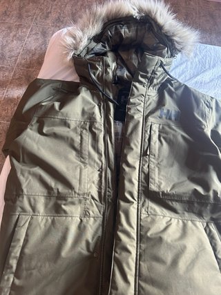 Chaqueta Helly Hansen Verde Talla L/G sin estrenar