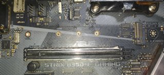 Placa Base ASUS ROG STRIX B350-F GAMING + TARJETA