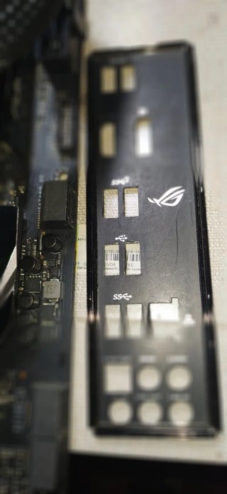 Placa Base ASUS ROG STRIX B350-F GAMING + TARJETA