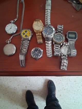 Lote de 8 relojes de pulsera y bolsillo