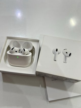 Airpods 4 Blancos Como Nuevos