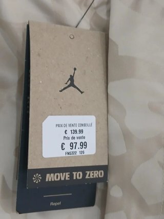 Calças PSG x Jordan bege