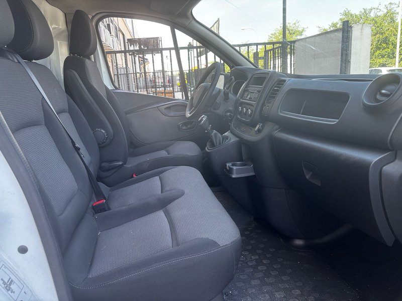 Renault Trafic 2020, foto 18