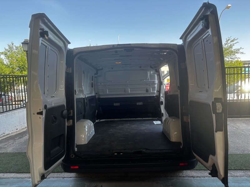 Renault Trafic 2020, foto 25