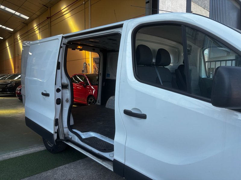 Renault Trafic 2020, foto 26