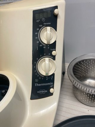 Thermomix TM31 con avería + accesorios