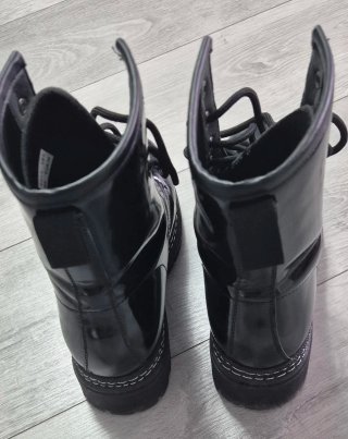 Botines negros Inside