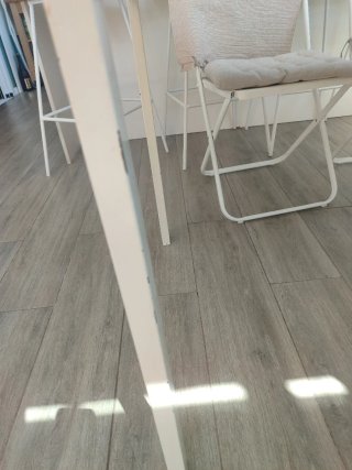 Mesa de comedor/cocina blanca
