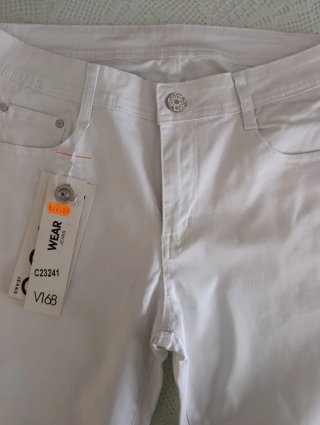 Pantalón Talla 42, da menos, SIN ESTRENAR