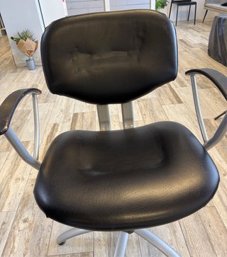 Silla Escritorio/Peluquería Negra y Plata