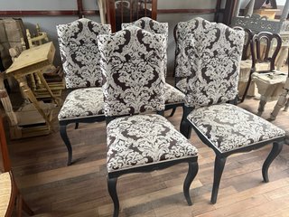 5 Sillas Tapizadas Diseño Damasco
