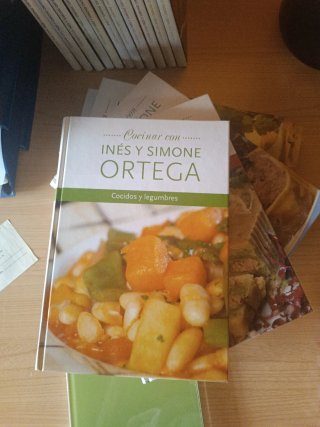 Colección libros cocinar con Inés y Simone Ortega