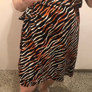 Vestido corto estampado animal print