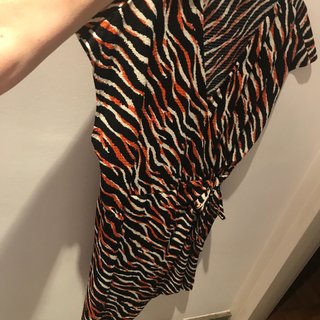 Vestido corto estampado animal print