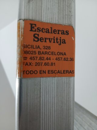 Escalera aluminio 6 peldaños