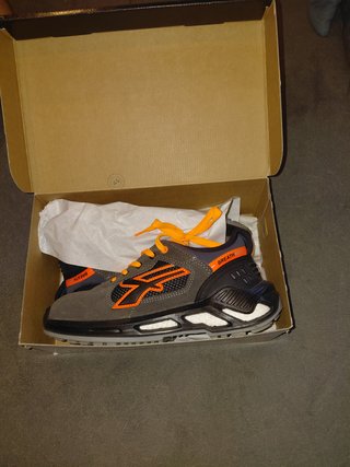 Zapatos de trabajo U-Power grises y naranjas