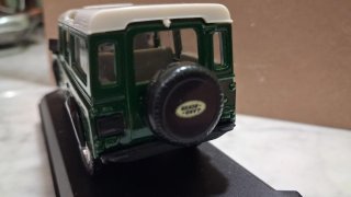 Land Rover Defender County. Escala 1:43