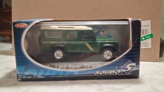 Land Rover Defender County. Escala 1:43