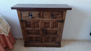 Mueble de entrada de madera para restaurar