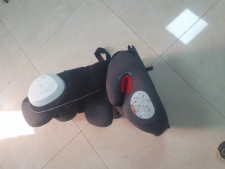 Silla de coche para bebé gris