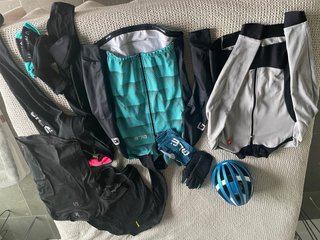 Equipación Ciclismo Mujer completa.