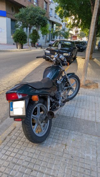 Honda CB 250 Two Fifty Naked