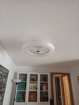 Ventilador de techo moderno