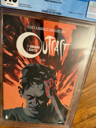 Comic gradeado CGC 9.8 - Outcast #1 de 2014