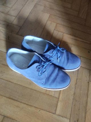 Zapatos casuales de niño