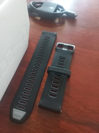 Reloj Garmin Forerunner 265 Negro/Blanco