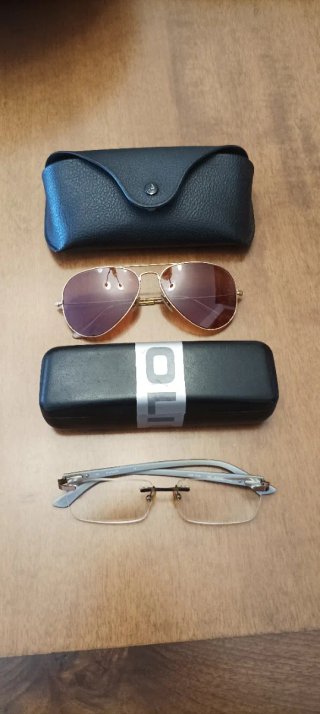 Lote de 2 gafas progresivas y de sol