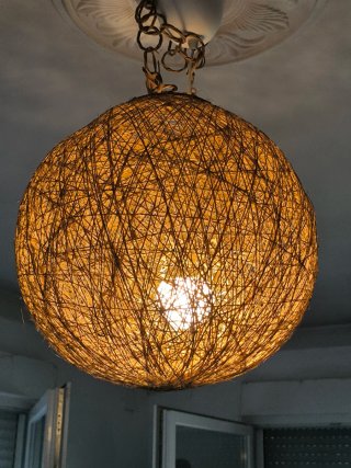 Lámpara colgante de cuerda artesanal