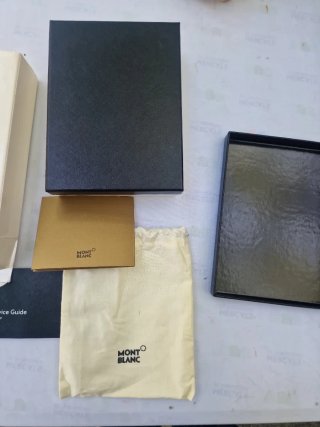 Caja Montblanc para cartera