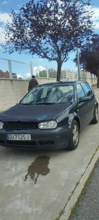 Volkswagen Golf 2000