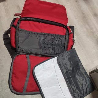 Mochila para carrito de bebé color rojo